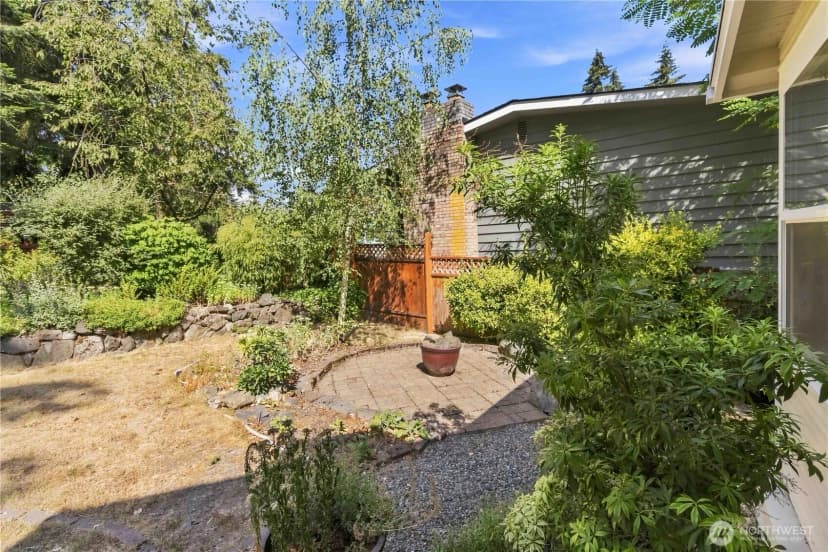 Property photo for 14350 Corliss Avenue N, Seattle photo 15