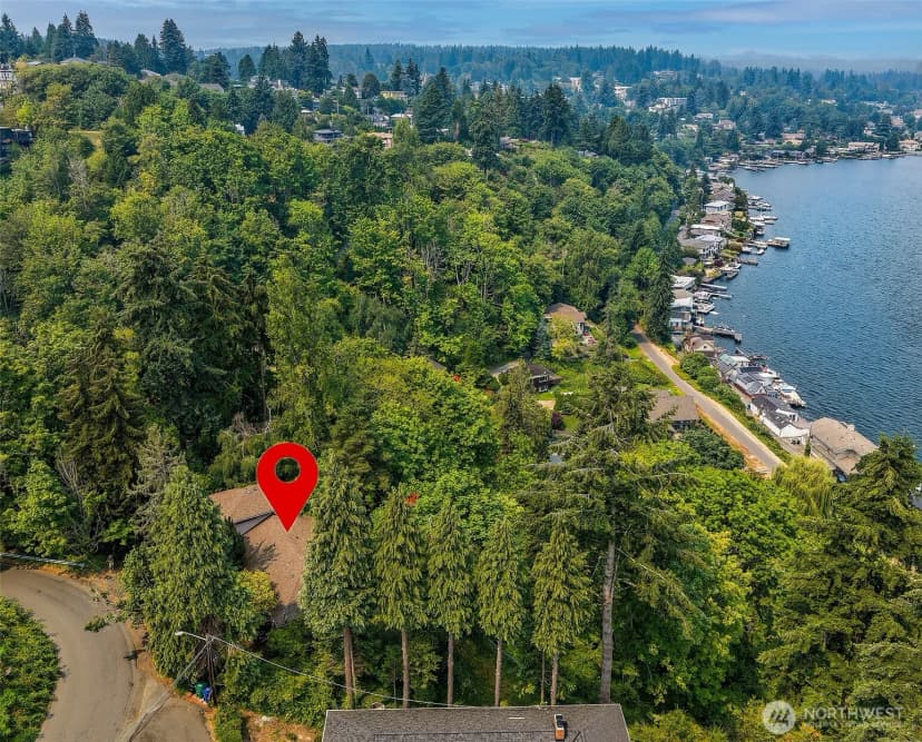 Property photo for 14048 41st Avenue Ne, Seattle photo 30