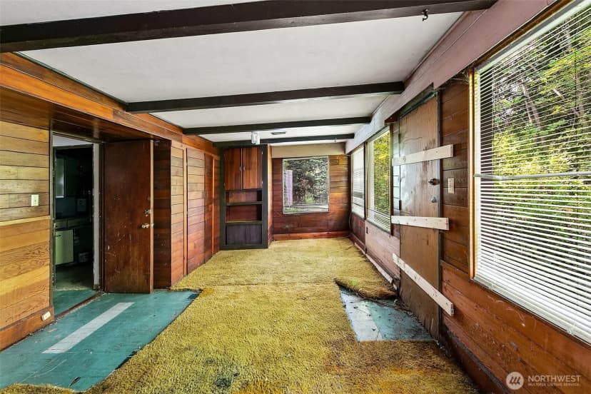 Property photo for 14048 41st Avenue Ne, Seattle photo 12