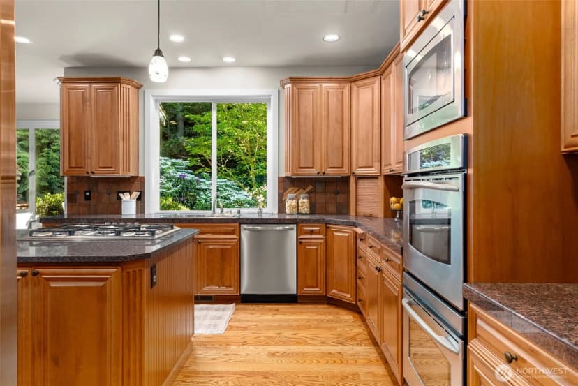 Property photo for 9545 Ne Idel Weis Court, Bainbridge Island photo 12