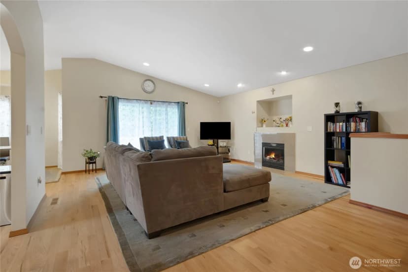 Property photo for 5145 S Augusta Street #b, Seattle photo 17