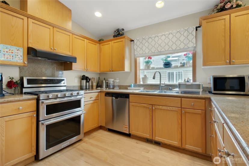Property photo for 5145 S Augusta Street #b, Seattle photo 10