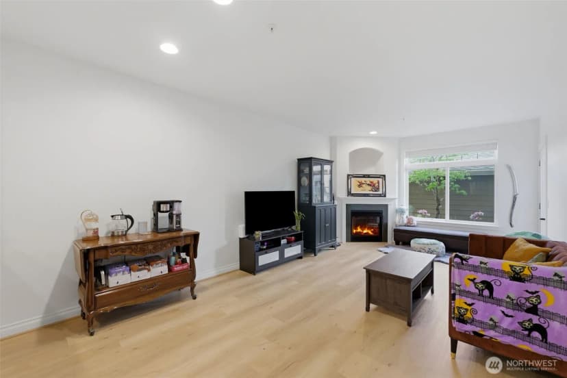 Property photo for 3500 E Lake Sammamish Parkway Se #3-103, Sammamish photo 17