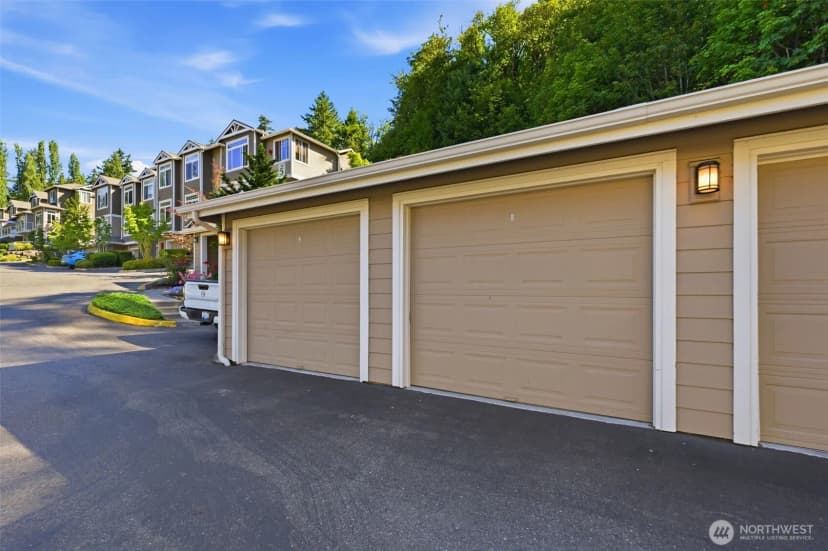 Property photo for 3500 E Lake Sammamish Parkway Se #3-103, Sammamish photo 34
