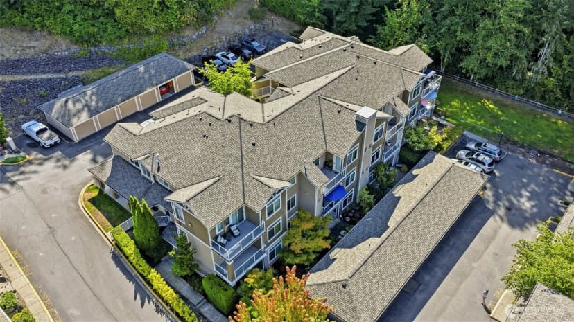 Property photo for 3500 E Lake Sammamish Parkway Se #3-103, Sammamish photo 5