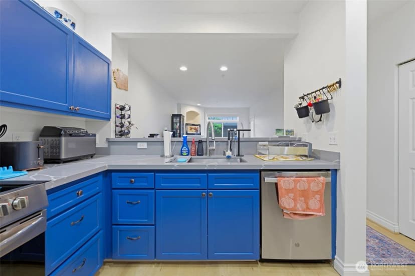 Property photo for 3500 E Lake Sammamish Parkway Se #3-103, Sammamish photo 13
