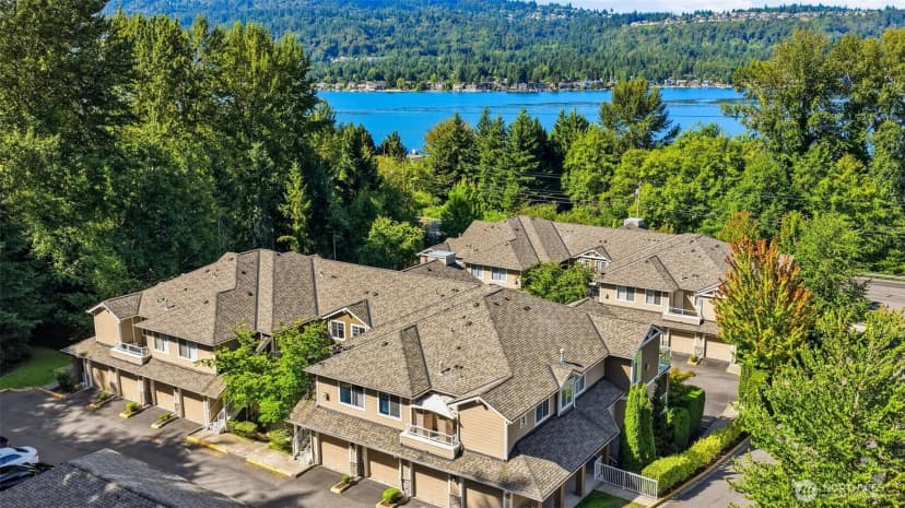 Property photo for 3500 E Lake Sammamish Parkway Se #3-103, Sammamish photo 6