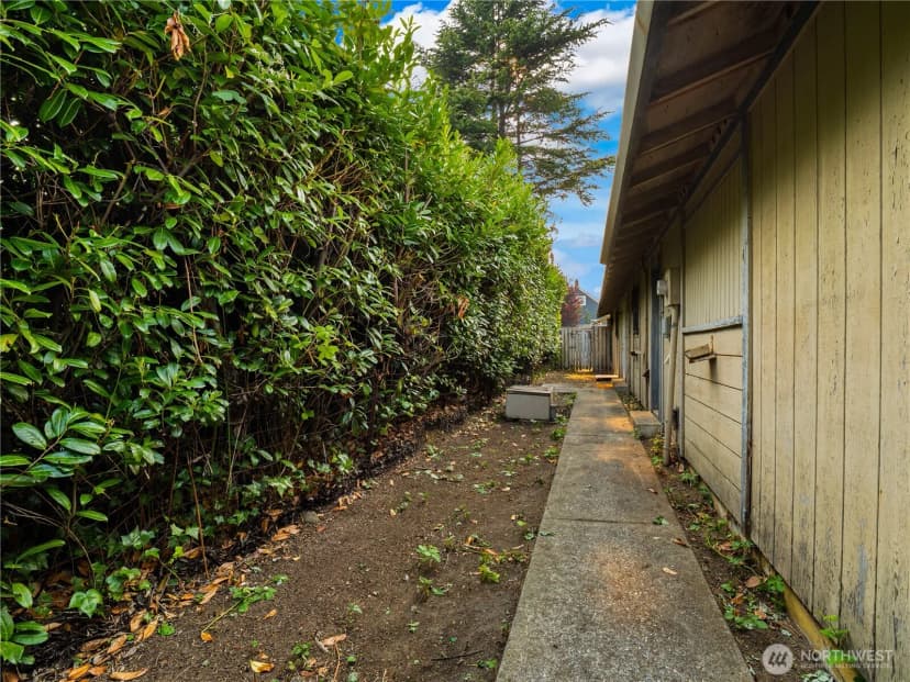 Property photo for 3102 Bridgeport Way W, University Place photo 26