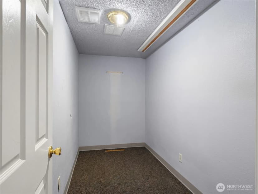 Property photo for 3102 Bridgeport Way W, University Place photo 20