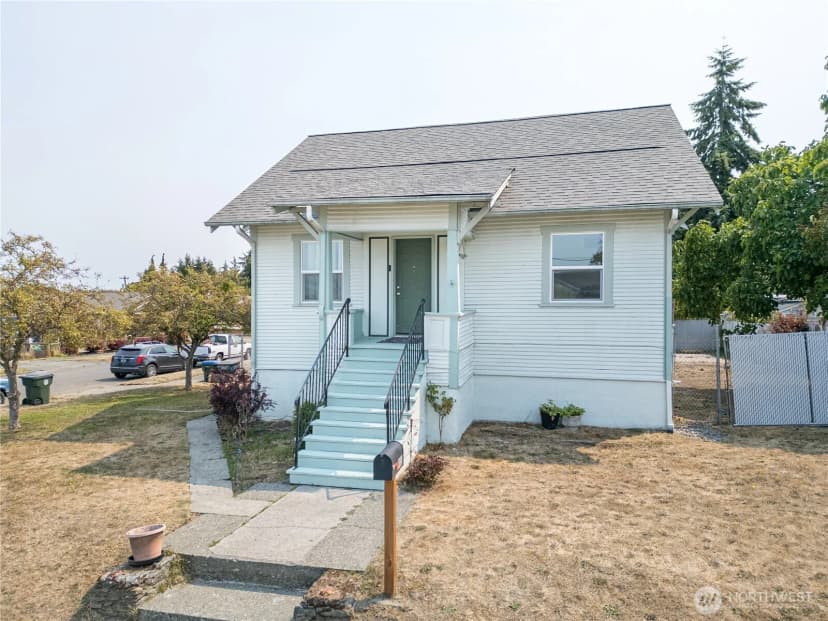 Property photo for 903 S Peabody Street, Port Angeles