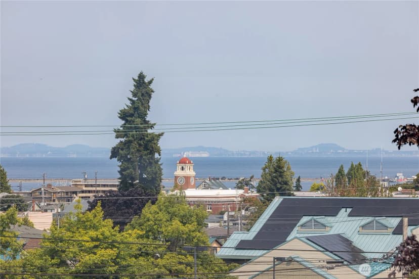 Property photo for 903 S Peabody Street, Port Angeles photo 3