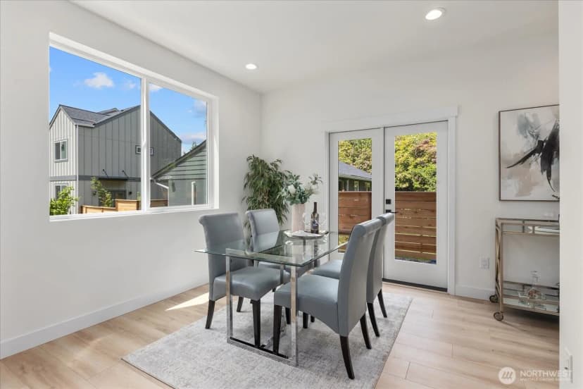 Property photo for 10326 B Ashworth Avenue N, Seattle photo 6
