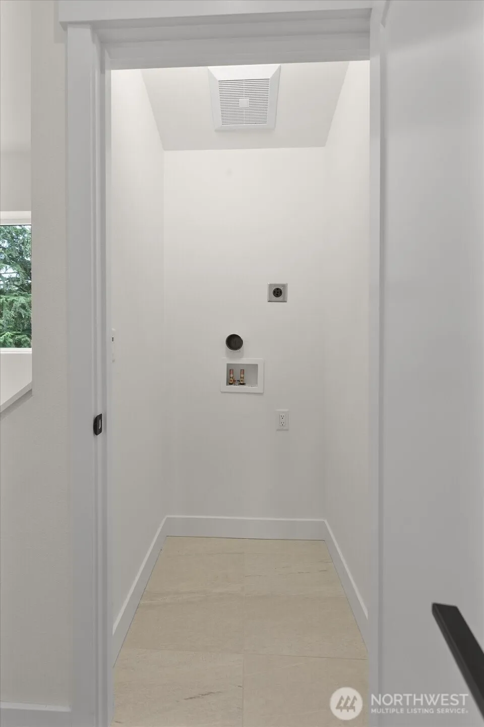 Property photo for 10326 B Ashworth Avenue N, Seattle photo 18