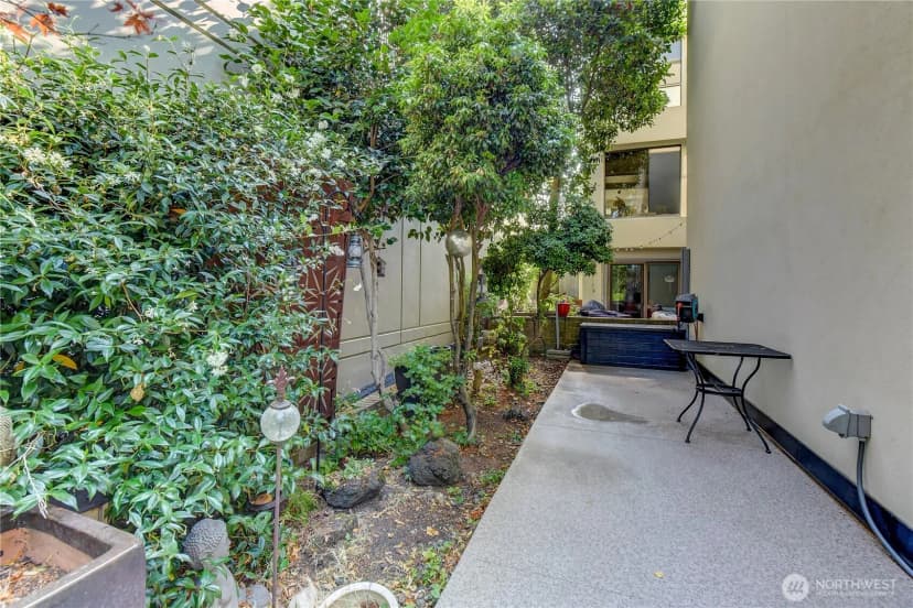 Property photo for 5038 California Avenue Sw #1, Seattle photo 5