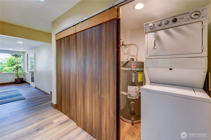 Property photo for 5038 California Avenue Sw #1, Seattle photo 18