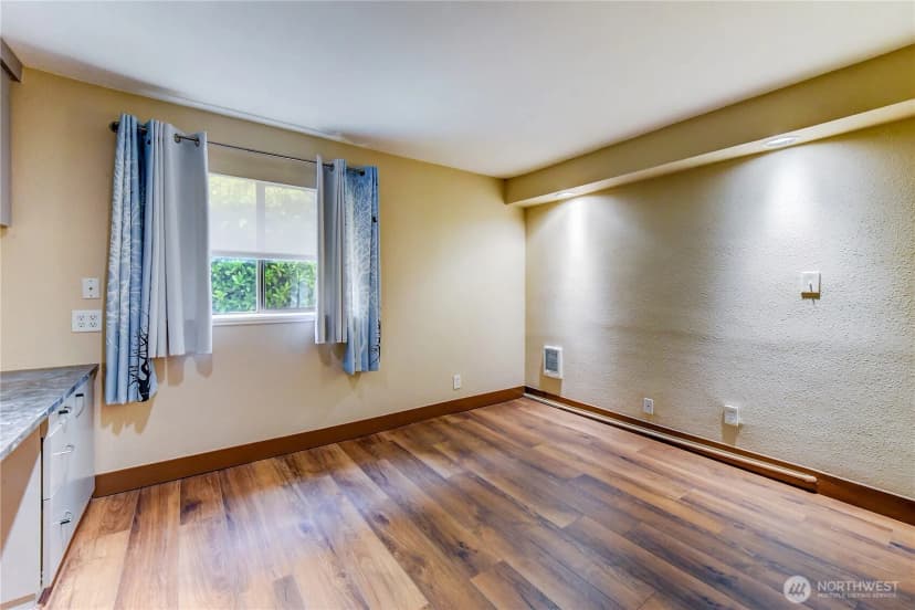 Property photo for 5038 California Avenue Sw #1, Seattle photo 15