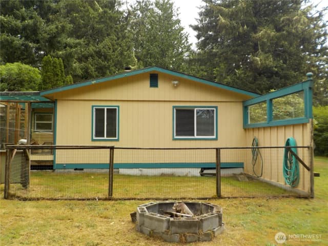 Property photo for 15701 Birch St, Long Beach