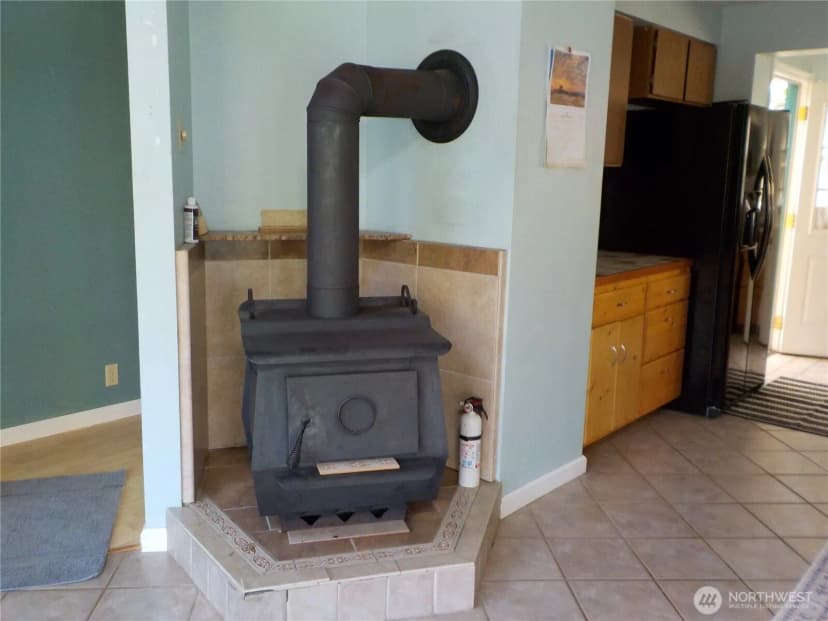 Property photo for 15701 Birch St, Long Beach photo 7