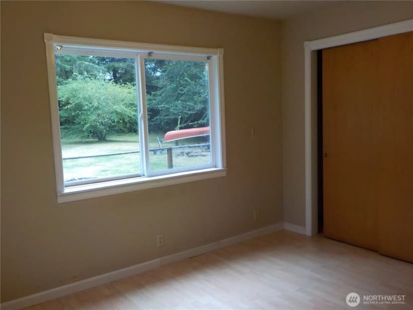 Property photo for 15701 Birch St, Long Beach photo 12