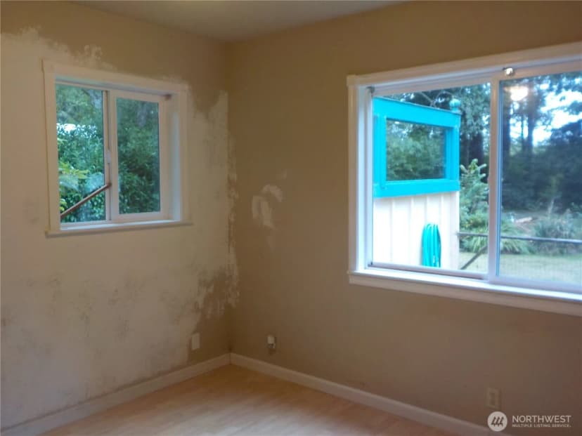 Property photo for 15701 Birch St, Long Beach photo 11