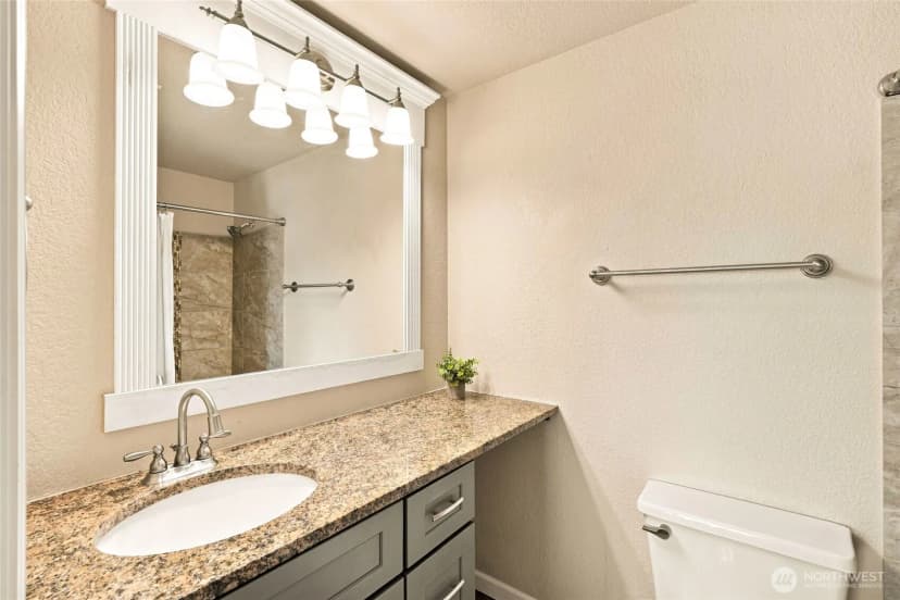 Property photo for 9815 Holly Drive #a-307, Everett photo 15