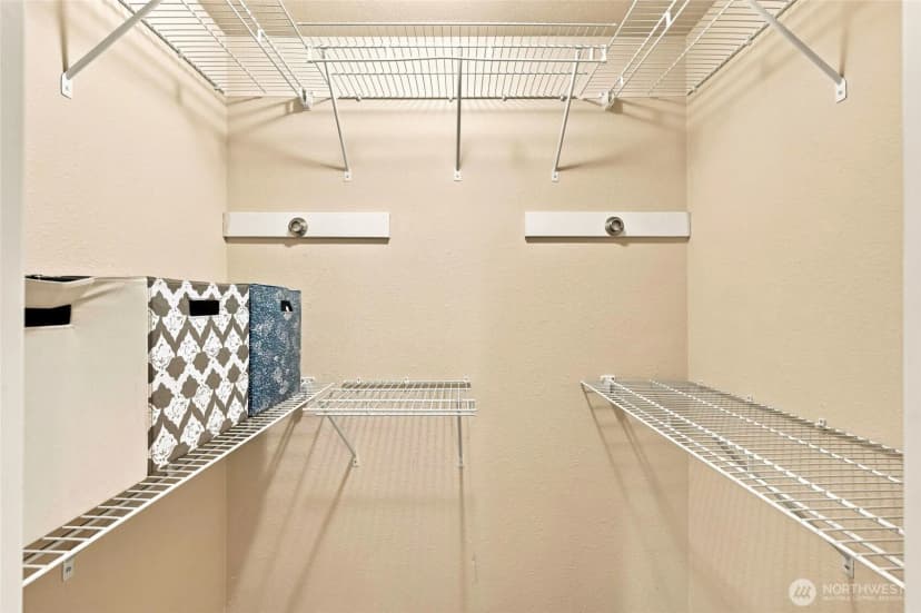 Property photo for 9815 Holly Drive #a-307, Everett photo 16