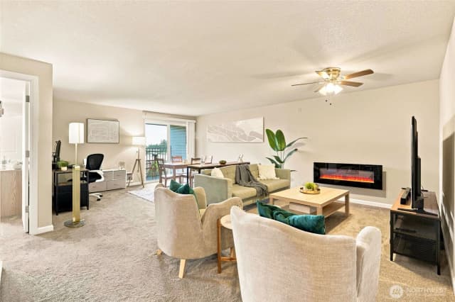 Property photo for 9815 Holly Drive #a-307, Everett photo 4