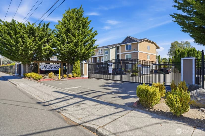 Property photo for 9815 Holly Drive #a-307, Everett photo 21