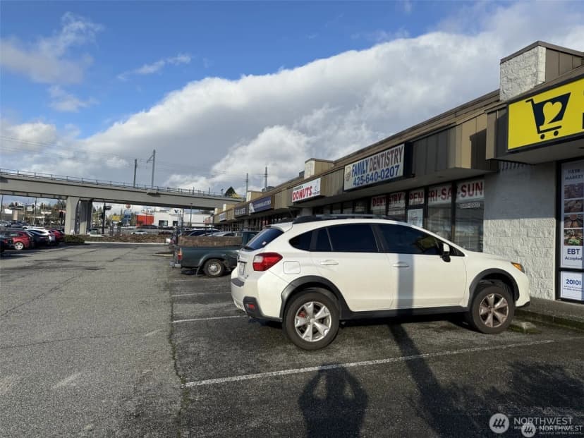 Property photo for Address withheld, Lynnwood photo 2