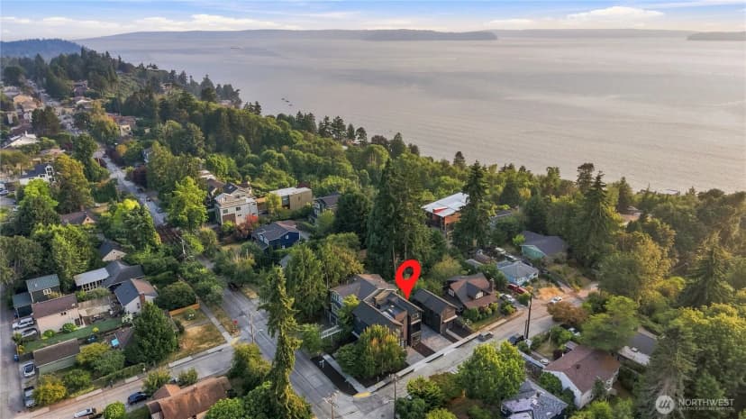 Property photo for 4907 Sw Canada Drive, Seattle photo 24