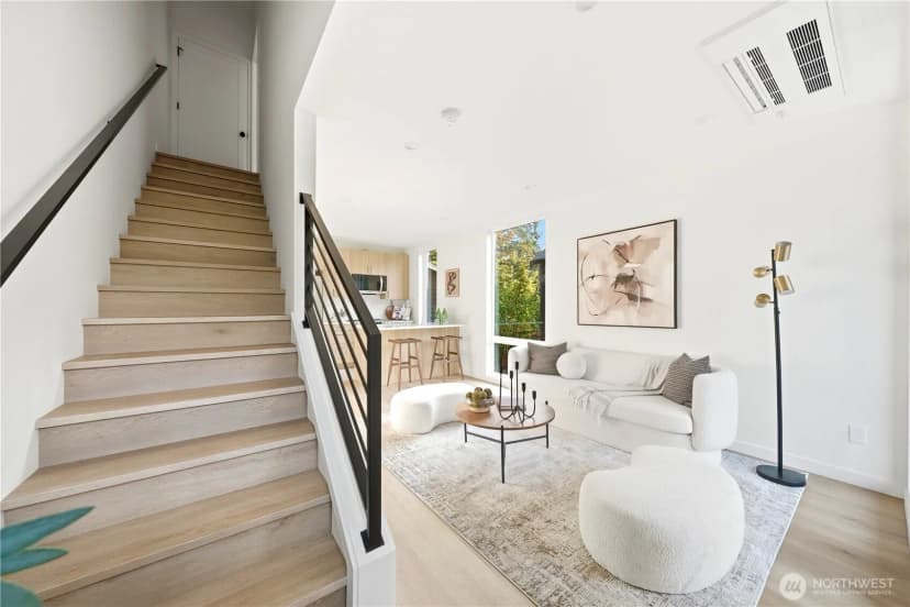Property photo for 4907 Sw Canada Drive, Seattle photo 10