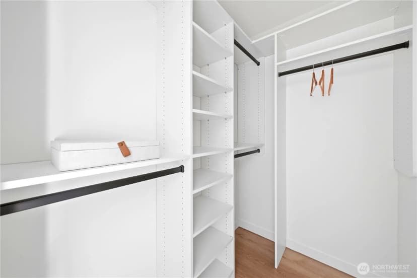 Property photo for 4907 Sw Canada Drive, Seattle photo 16
