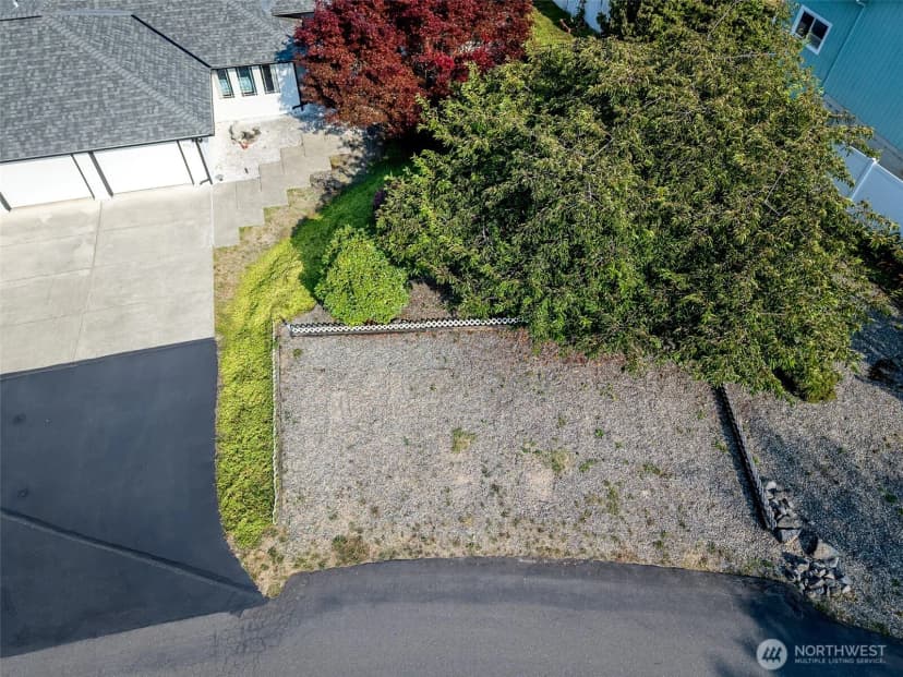 Property photo for 8422 Kaster Drive Ne, Bremerton photo 3