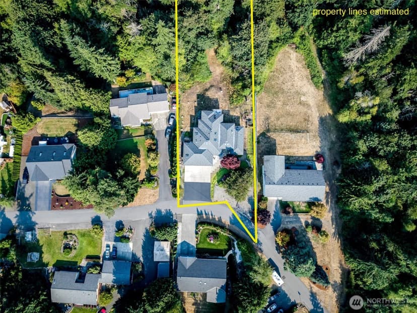 Property photo for 8422 Kaster Drive Ne, Bremerton photo 36