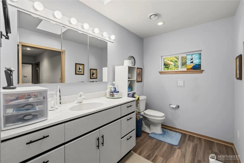 Property photo for 8422 Kaster Drive Ne, Bremerton photo 20