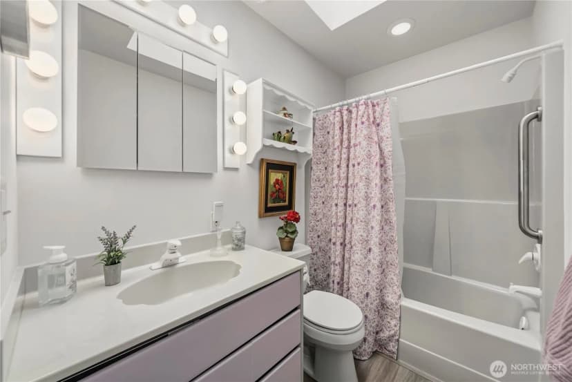 Property photo for 8422 Kaster Drive Ne, Bremerton photo 27