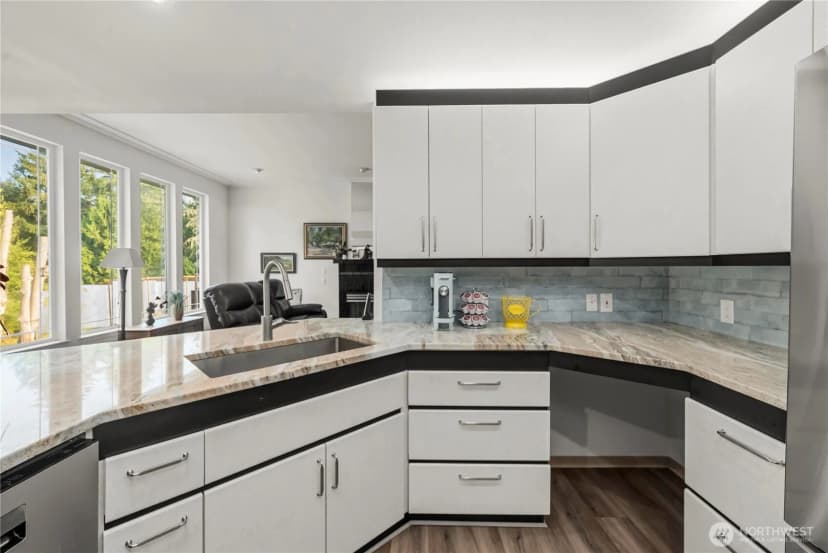 Property photo for 8422 Kaster Drive Ne, Bremerton photo 14