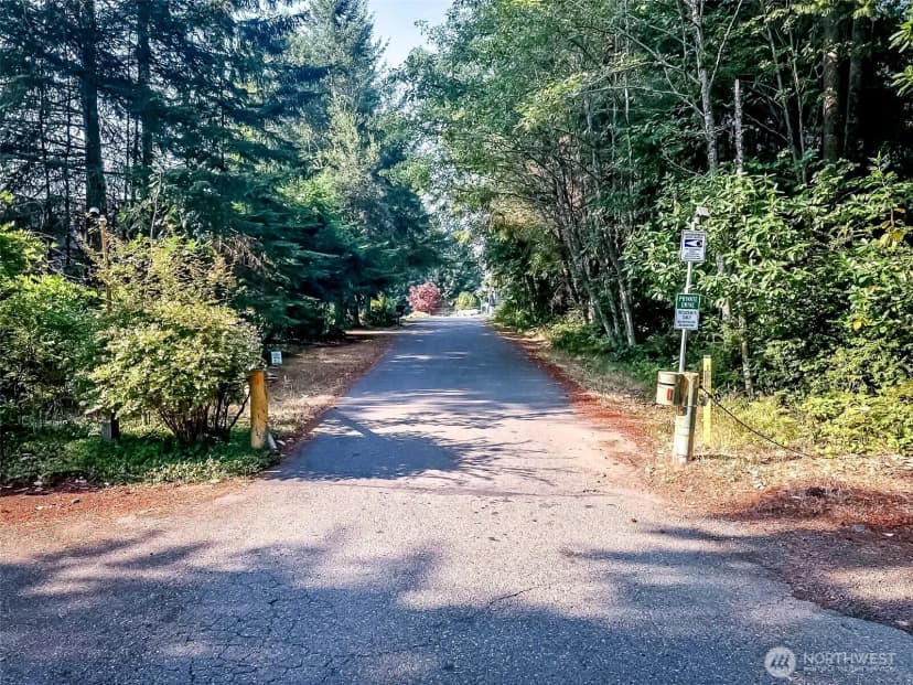Property photo for 8422 Kaster Drive Ne, Bremerton photo 40