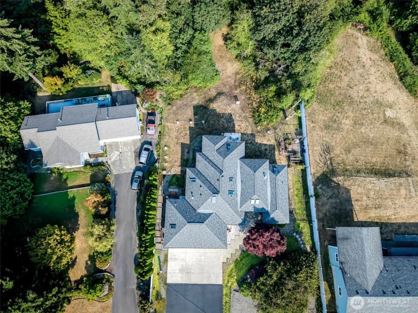 Property photo for 8422 Kaster Drive Ne, Bremerton photo 35