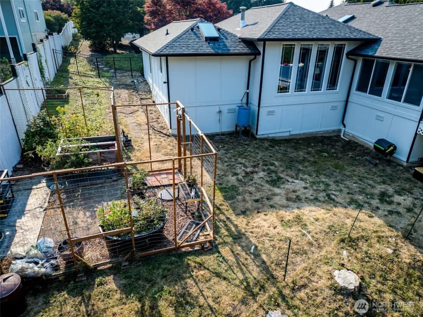 Property photo for 8422 Kaster Drive Ne, Bremerton photo 32