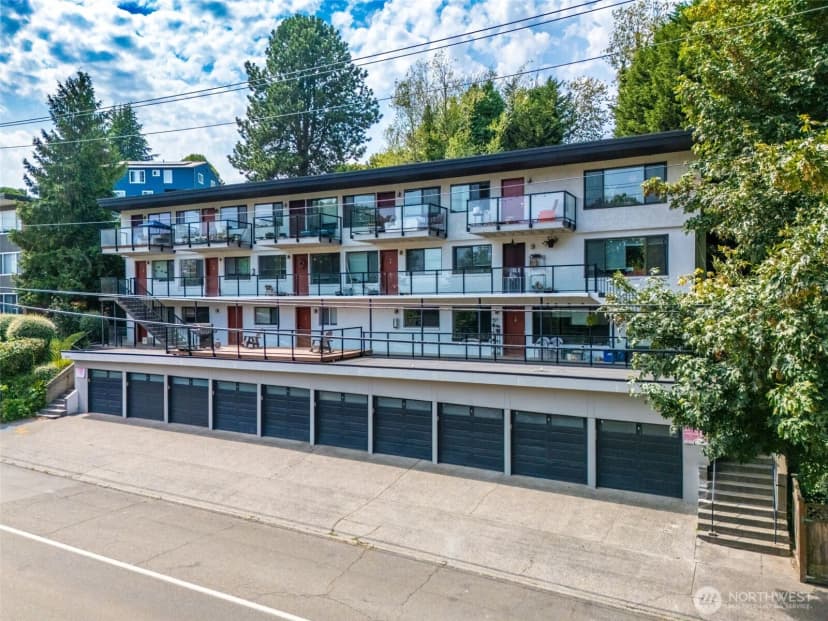 Property photo for 2515 Thorndyke Avenue W, Seattle