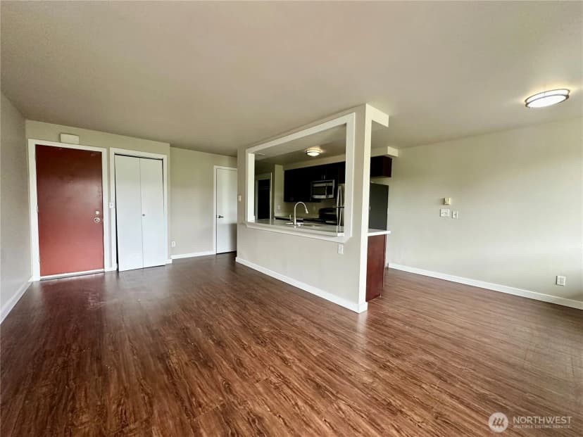 Property photo for 2515 Thorndyke Avenue W, Seattle photo 9