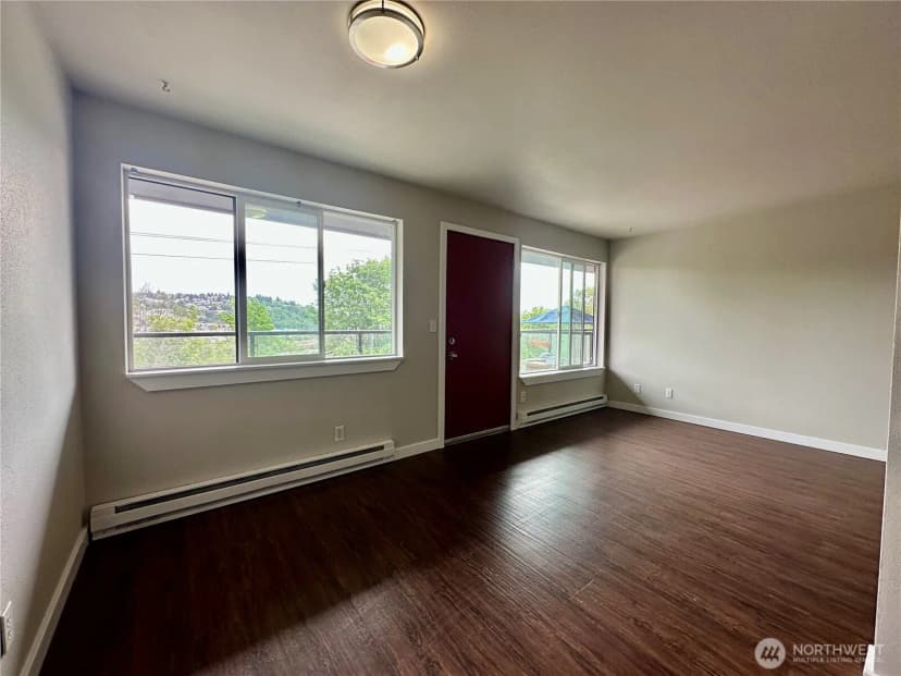 Property photo for 2515 Thorndyke Avenue W, Seattle photo 13