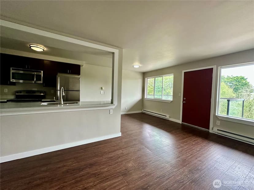 Property photo for 2515 Thorndyke Avenue W, Seattle photo 16