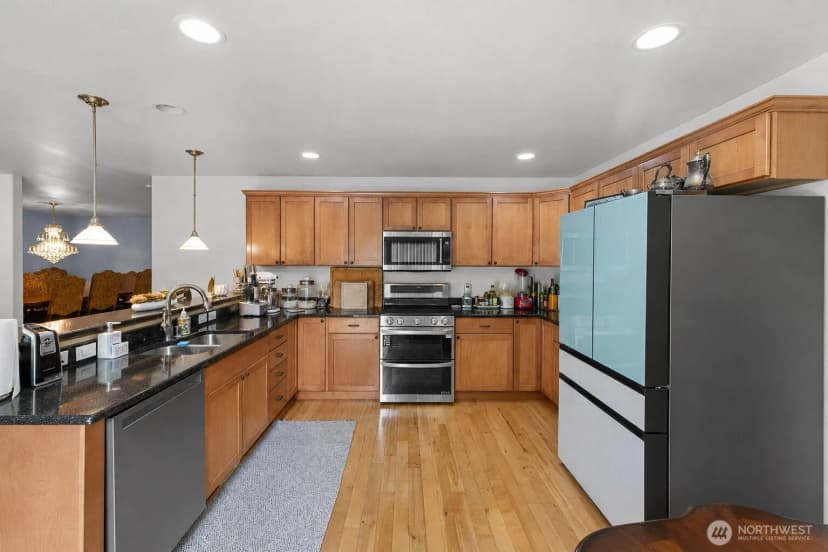 Property photo for 21409 Se 298th Place, Kent photo 13