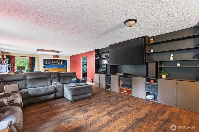 Property photo for 236 Laverne Drive, Kalama photo 12