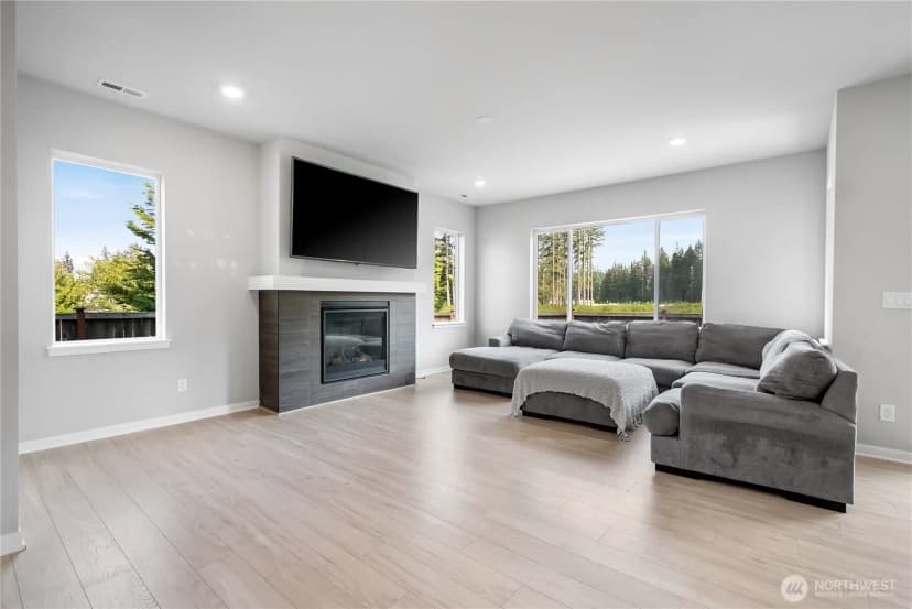 Property photo for 4646 Hibiscus Circle Sw, Port Orchard photo 16