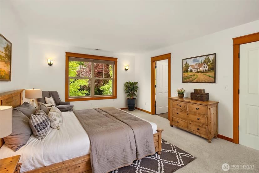 Property photo for 1905 Ne 125th Street, Seattle photo 13