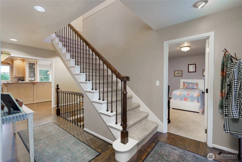 Property photo for 404 Lilac Drive, Mount Vernon photo 15