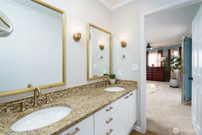 Property photo for 404 Lilac Drive, Mount Vernon photo 24